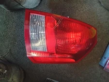 2005-2007 CHRYSLER 300 Passenger Right Side Tail Light Base