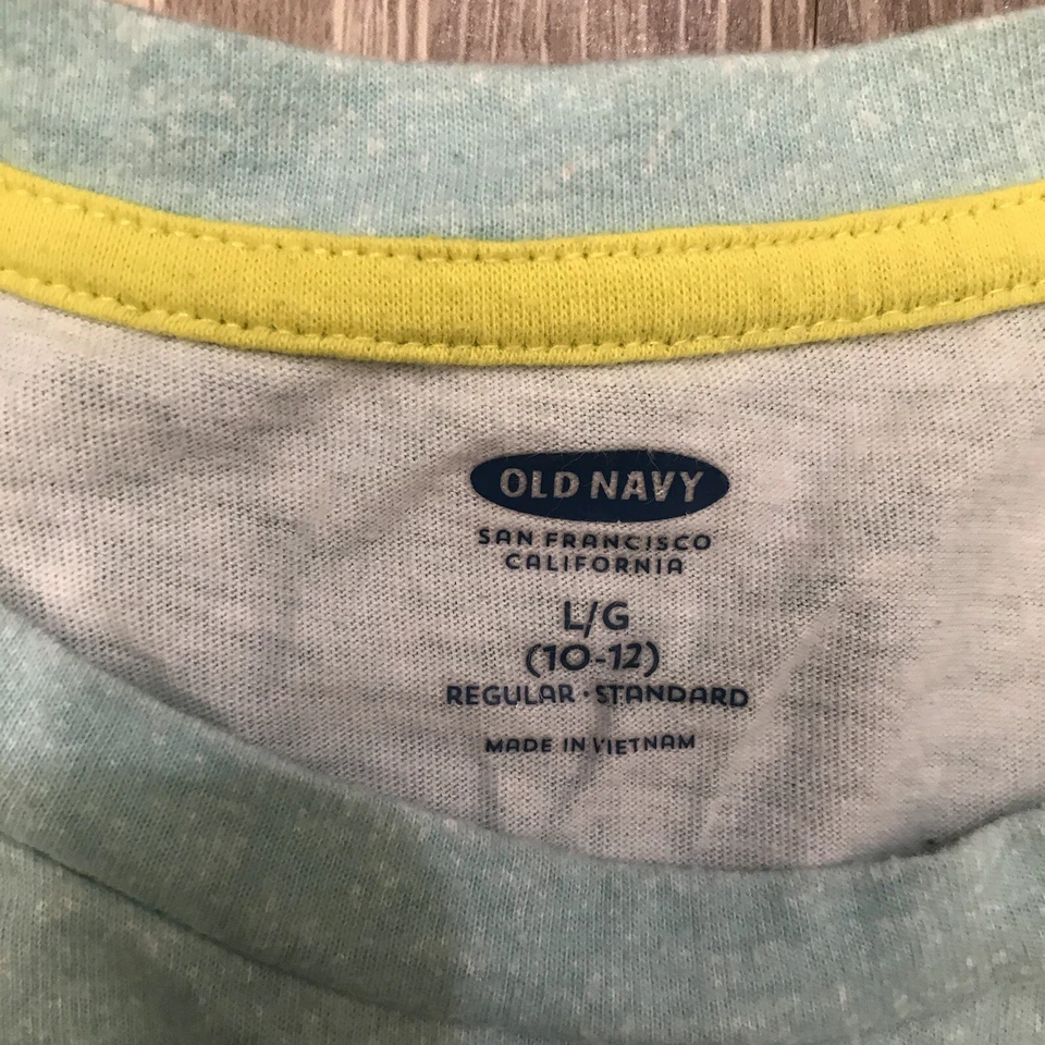 Old Navy Short Sleeve T-Shirt with Chest Pocket Youth Boy’s Size Large (10/12) - Image 2 of 3