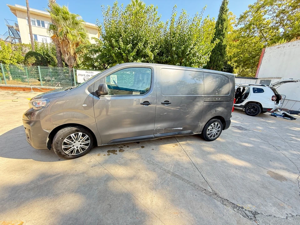 2020 Peugeot Expert 1.5 BlueHDi Professional Panel Van MWB Euro 6 - Image 4 of 4