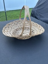 Vintage Oval Woven Wicker Gathering Basket. Scalloped Edge  Twisted Handle.