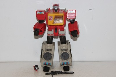 transformers titans return blaster