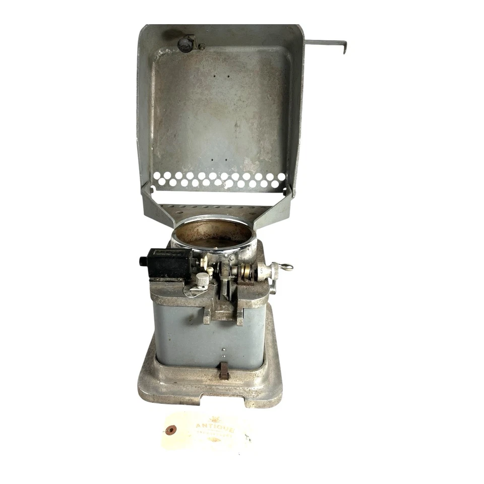 Antiguo banjo Victory propiedad de Mike Wolfe American Pickers Foto 3 de 4