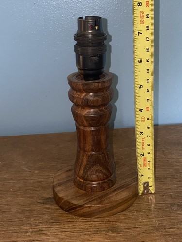 A Vintage Turned Wood Table/bedside Lamp Converted From Candle Holder - Picture 8 of 8