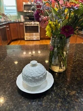 Wedgewood Cabbage leaf covered sugar bowl