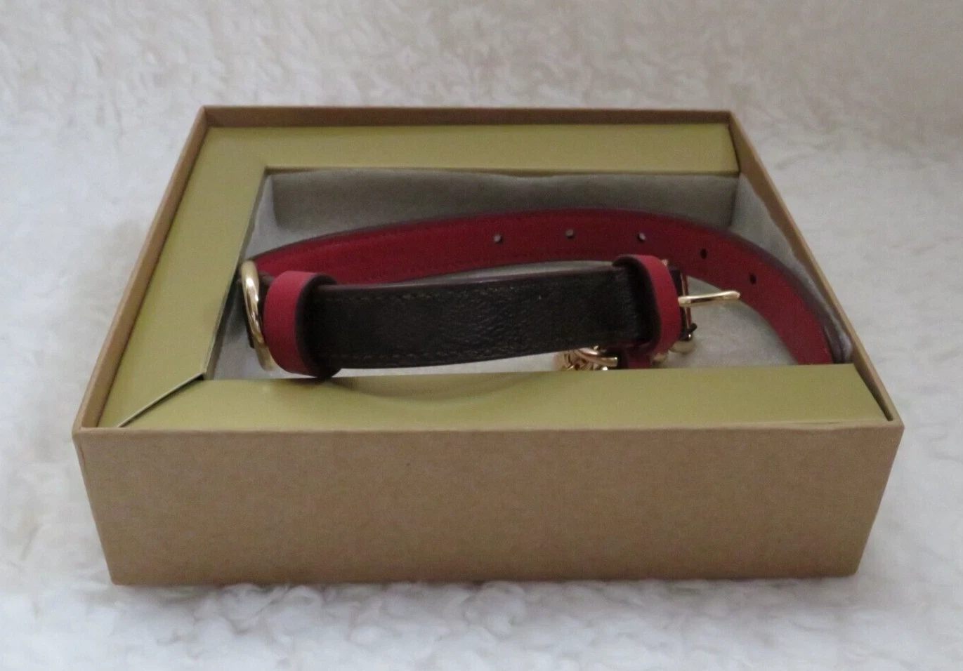 Coach Small Pet Collar (Black/Red Apple) - NWT (CH144)
Opens in a new window or tab