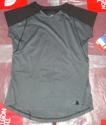 New The North Face Dynamix S/S Tee Shirt Women's Top Fitness $65 Size  Medium