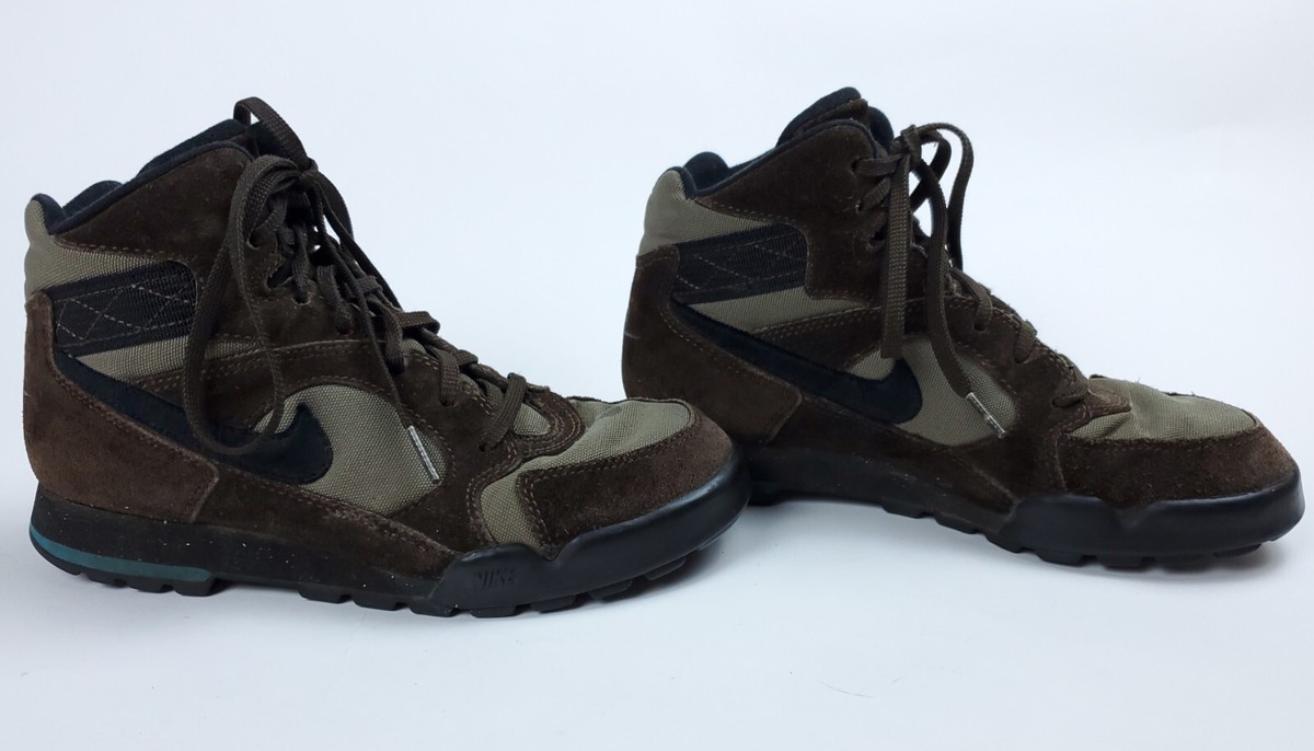 Vintage 90s Nike Air Caldera Hiking Boots Shoes Brown Tan Mens