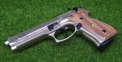Beretta M92FS ガスガン Amazon.com : Wearable4U - Beretta M92FS Air Gun with 5x12