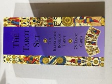 The Tarot Set: The Illustrated Book of Tarot, 78 Tarot Cards