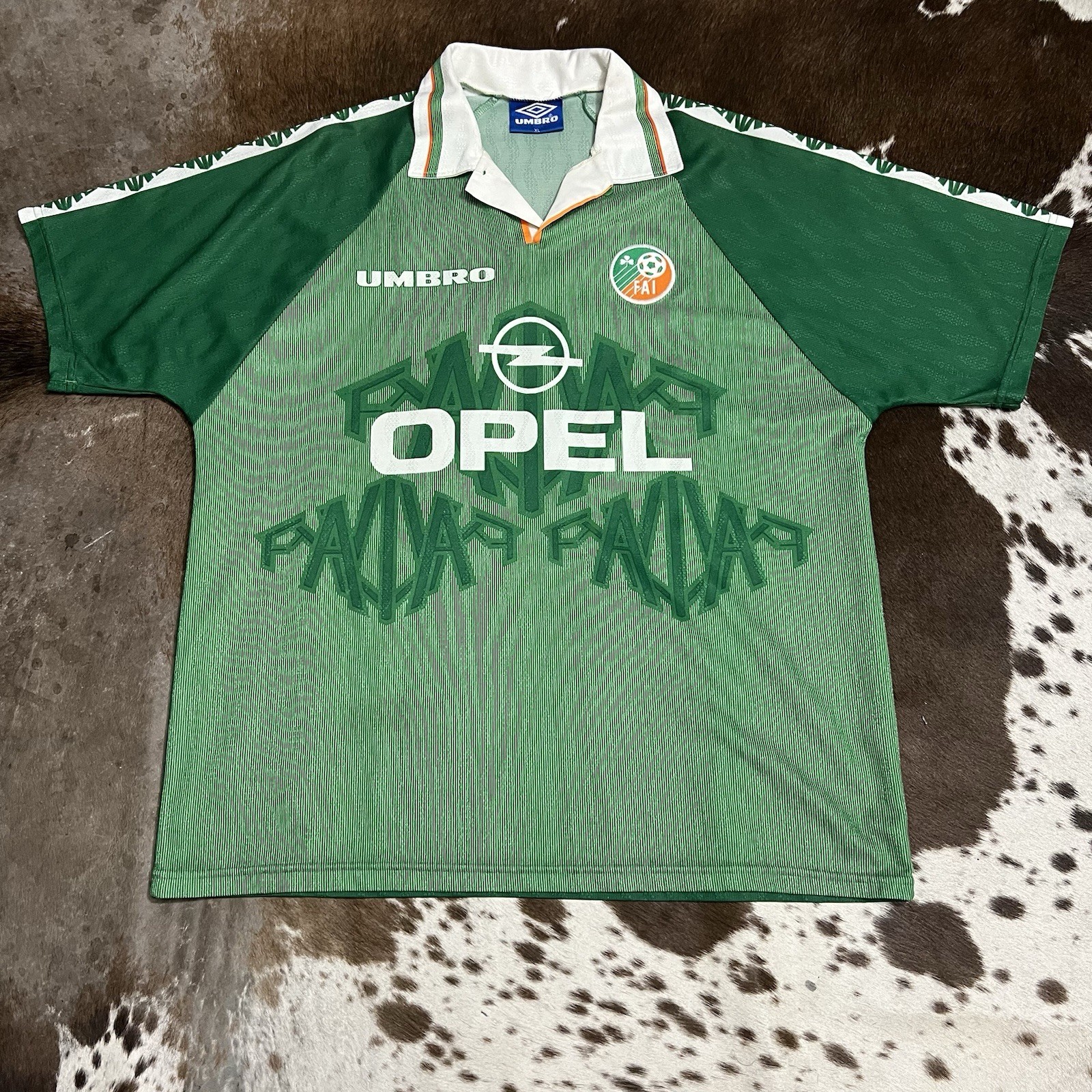 Vintage Opel 1996/98 Ireland 32 Home Football Shirt Soccer Jersey Umbro Size XL