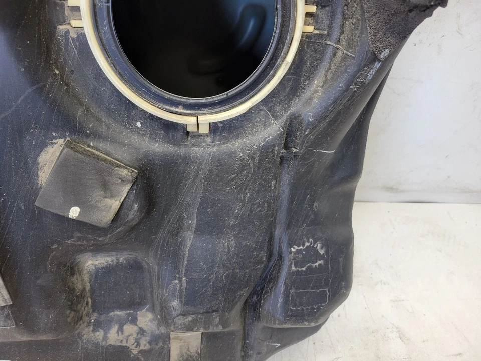 Tanque de gasolina Mazda 3 2004 2005 2006 2007 2008 2009 tanque de combustible OEM BN8B-42-100G Foto 4 de 4