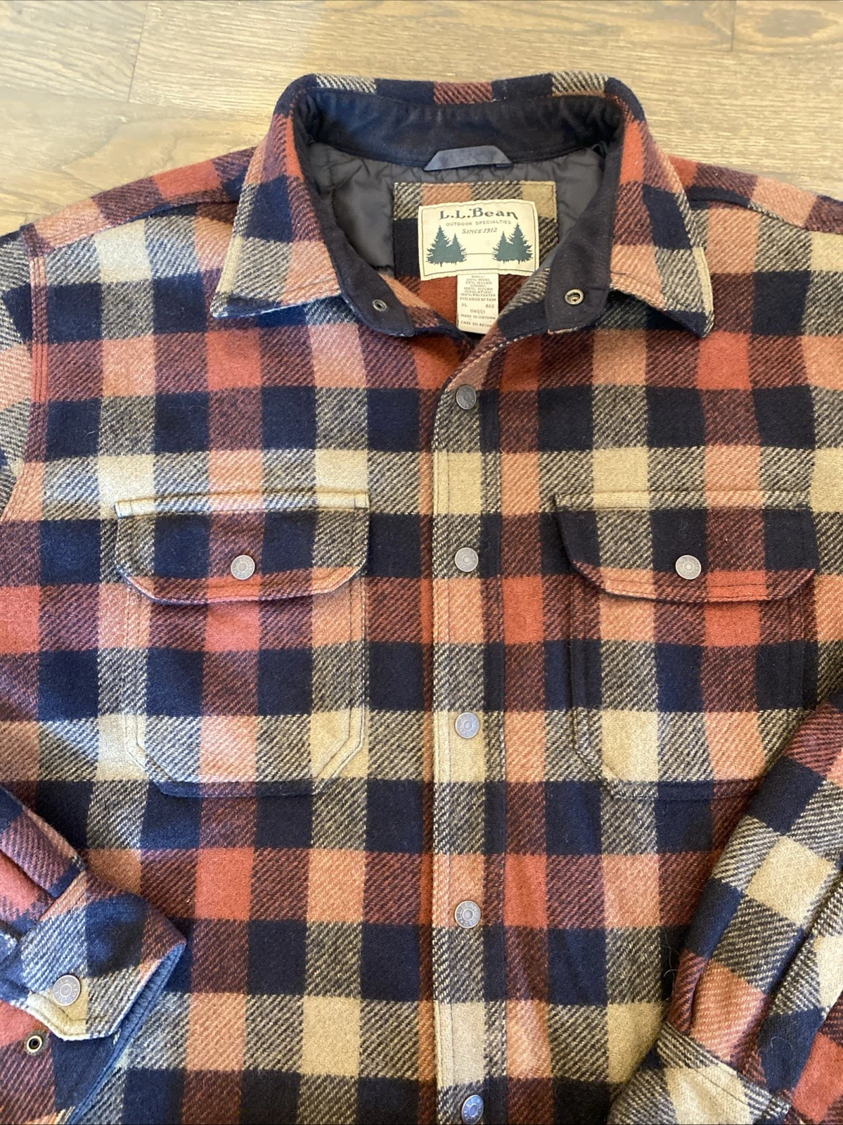 LL Bean Wool Shirt Jacket Men XLarge Plaid Shacket Quilt Insulated Pockets Snap