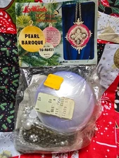 LeeWards PEARL BAROQUE White Vtg Sequin Bead Christmas Ornament Kit STUNNING!