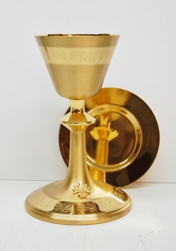 8 1/4" GOLD PLATED CHALICE AND WELL PATEN - #467 CHURCH COMMUNION CUP - Afbeelding 1 van 10