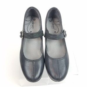 gray mary jane pumps