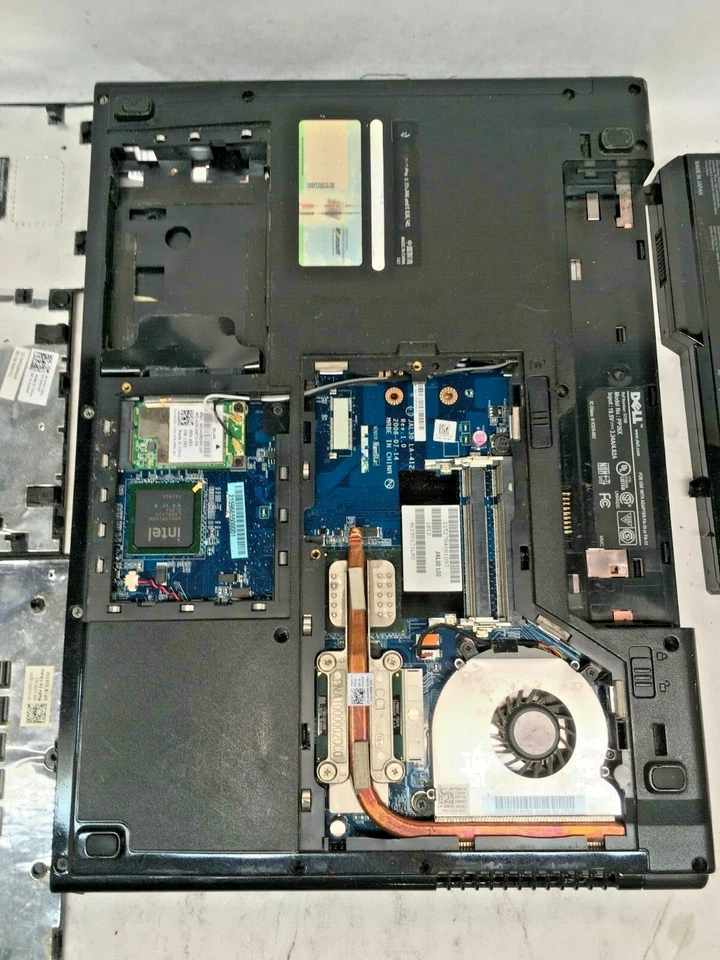 Dell Vostro 1510 Laptop Boots to BIOS NO HDD/RAM/Charger JR - Image 4 of 4