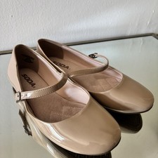 Soda Kids Beige Patent Single Strap Ballet Flats Size 3