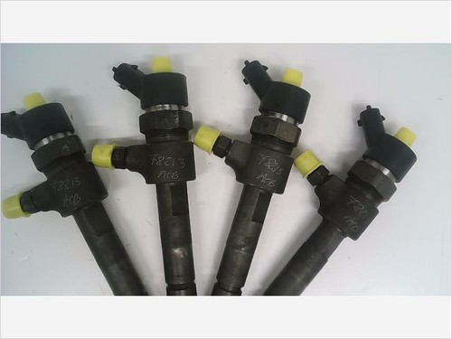 Injecteur occasion LANCIA THESIS Phase 1 - 2.4 JTD 150ch - Photo 2/3