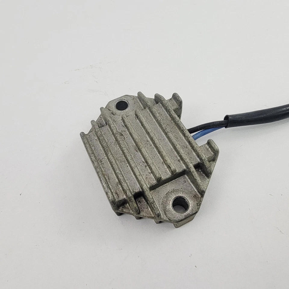 2002 01-02 YAMAHA WR 250F WR426F Voltage Regulator Rectifier OEM 5GS-81910-50-00 - Image 3 of 4