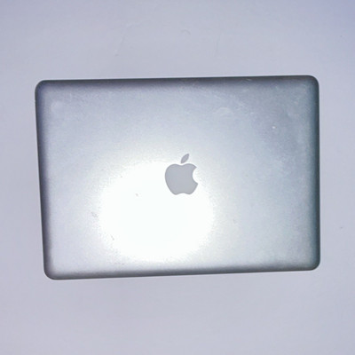 Apple MacBook Pro 13'' 2011 i5 2.5GHz 4GB 500GB HDD Mac OS X 10.7 Silver