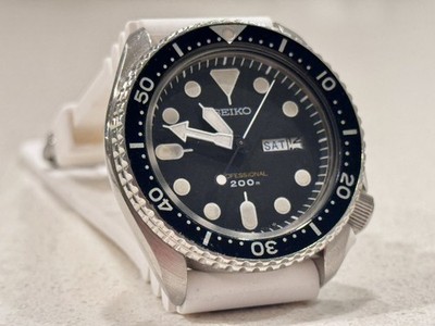 SEIKO 7C43-7010 Diver's Professional 200m Quartz Men's Watch Black Dial Vintage