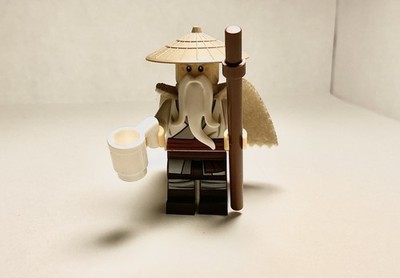 70677 Sensei Wu Minifigure New Condition with Fuzzy Cape