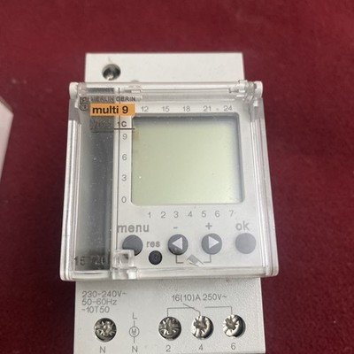 Merlin Gerin Multi 9 15720 Digitale Zeitschaltuhr 230-240V AC 50-60hz