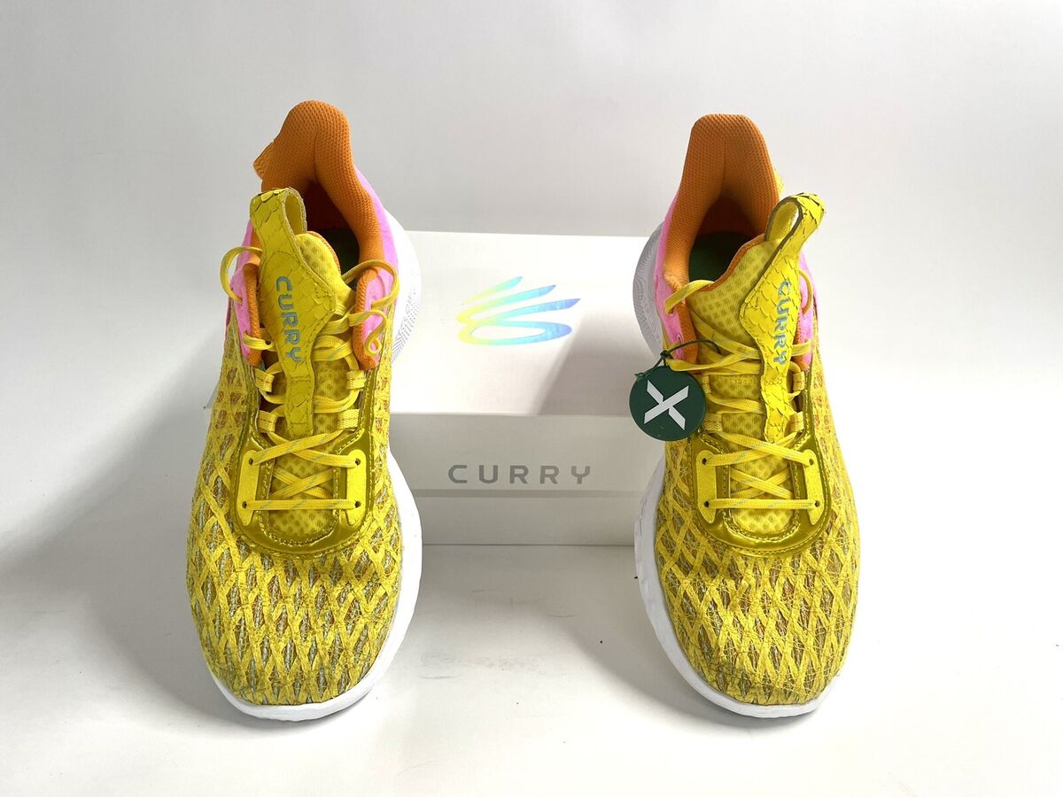 Size 11 Under Armour UA Curry Flow 9 Sesame Street Big Bird