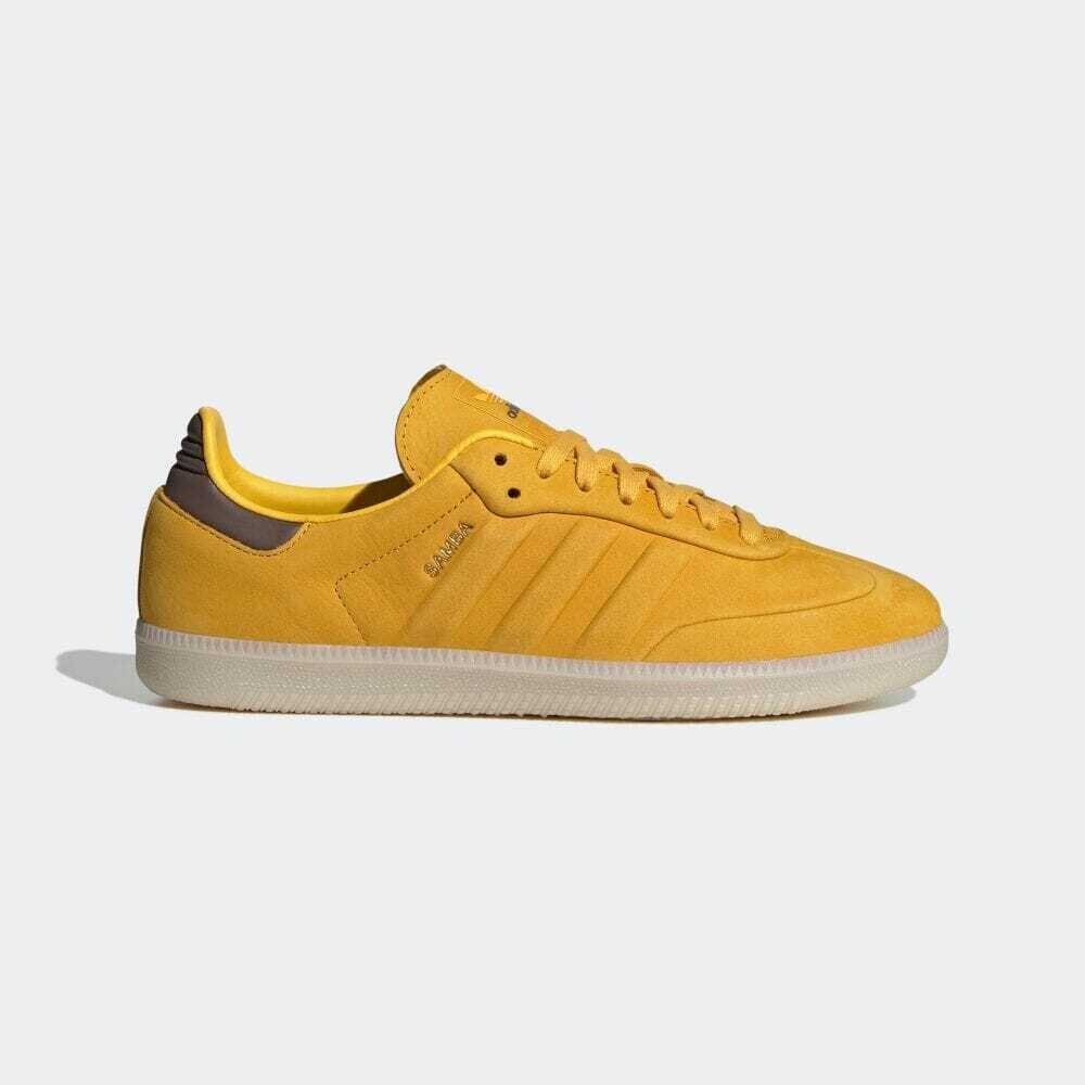Adidas Samba \"Bold Gold\" スニーカー The Sporty & Rich adidas Samba White Bold Gold Releases