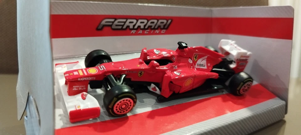 Ferrari F2012 Fernando Alonso Bburago Racing N°5 Scala 1:43 - Immagine 2 di 4