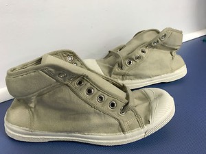 nude color tennis shoes