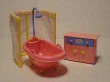 Miniworld Baby Born Bathtub Set w/Dresser