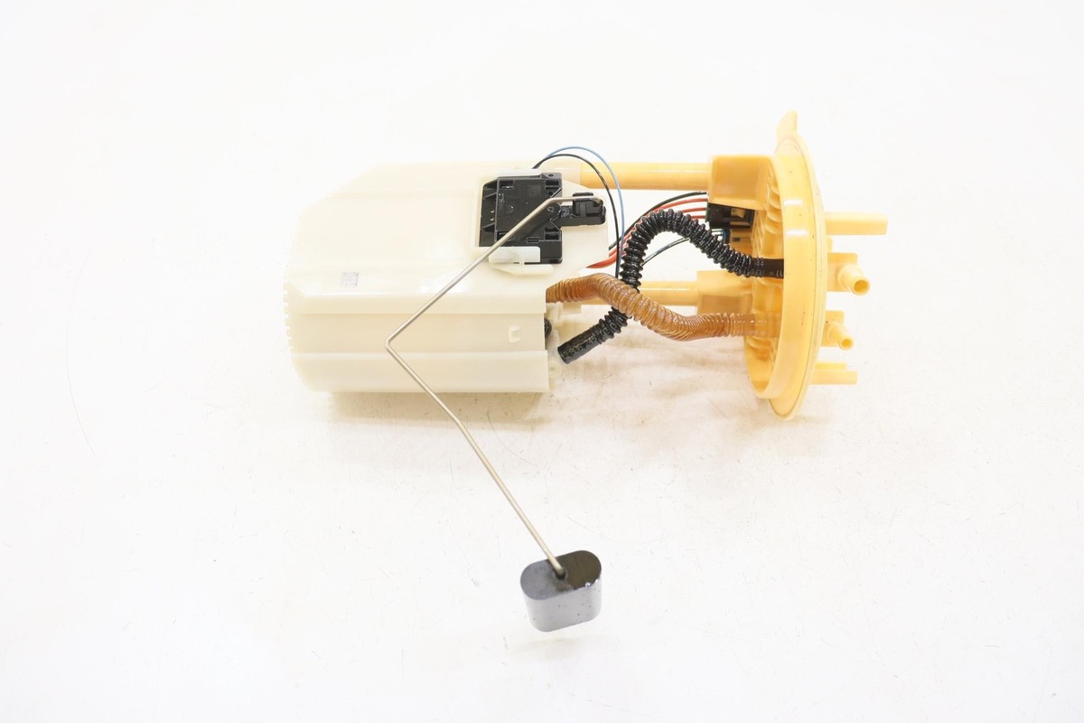 2019- 2022 MERCEDES SPRINTER 2500 FUEL DISEL TANK PUMP MODULE OEM 