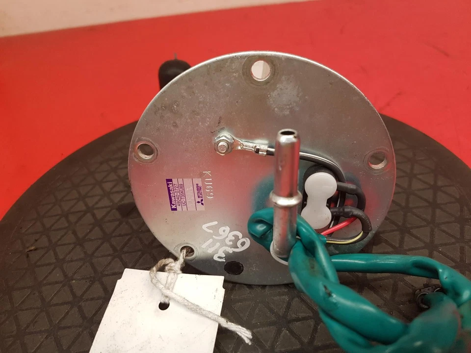 BOMBA DE COMBUSTIBLE KAWASAKI NINJA 1000SX 2023 1,0 L   Foto 4 de 4