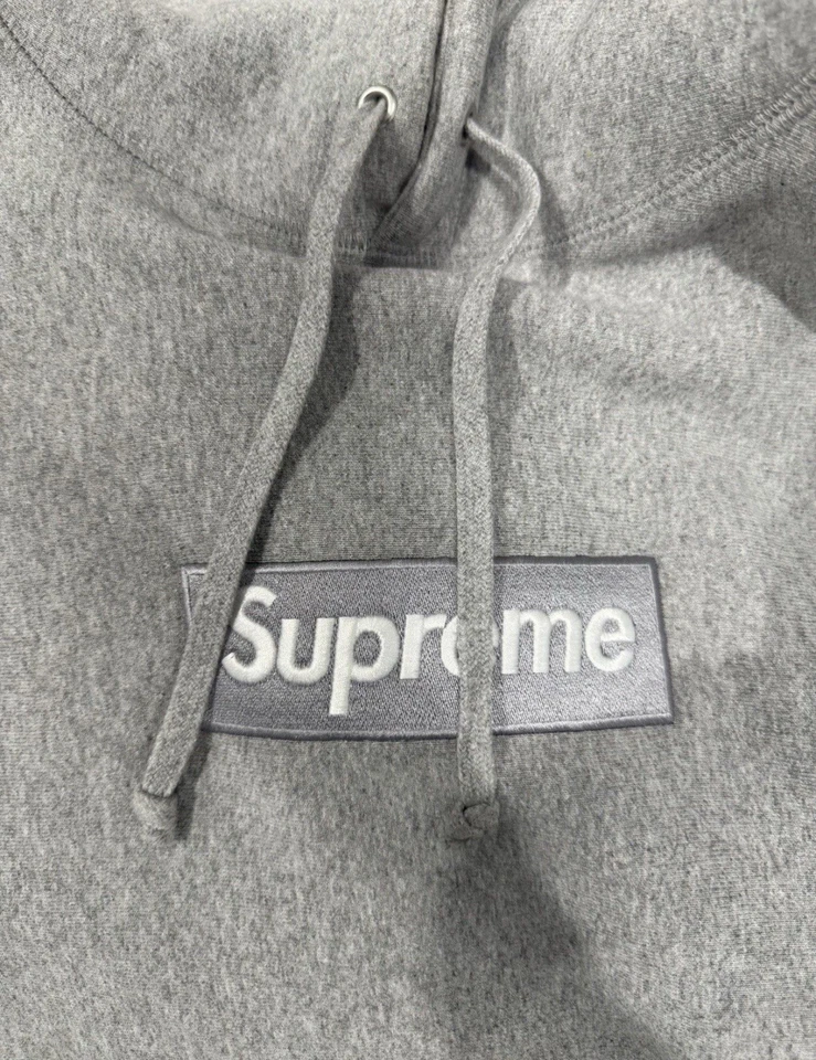Supreme Box Logo Hoodie Light Grey FW24 Size XL - Image 3 of 4