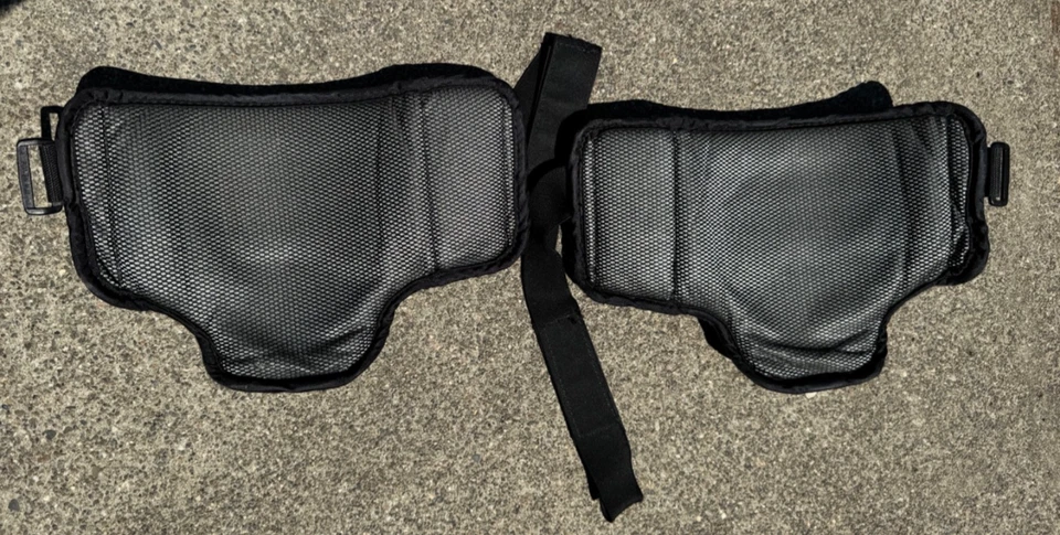 Vaughn lace-in goalie thigh guards (Used) - Image 2 of 4