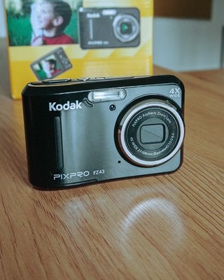 Kodak Pixpro FZ43 Digitalkamera 16MP 4x Optischer Zoom