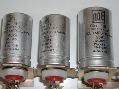 3 Stück Roederstein Becher Elkos. 2x 2200µF 40V, 10000µF 25V