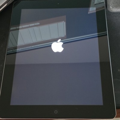 Apple iPad A1396 64GB Silver Wi-Fi Tablet iOS Apple iPad Series 10.1'' Display