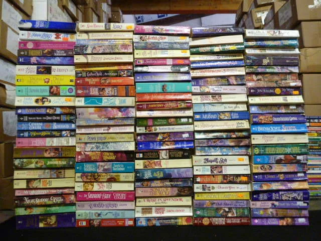 Lot of 20 HISTORICAL ROMANCE Paperback Books Popular Love RANDOM UNSEARCHED MIX Foto 3 de 4
