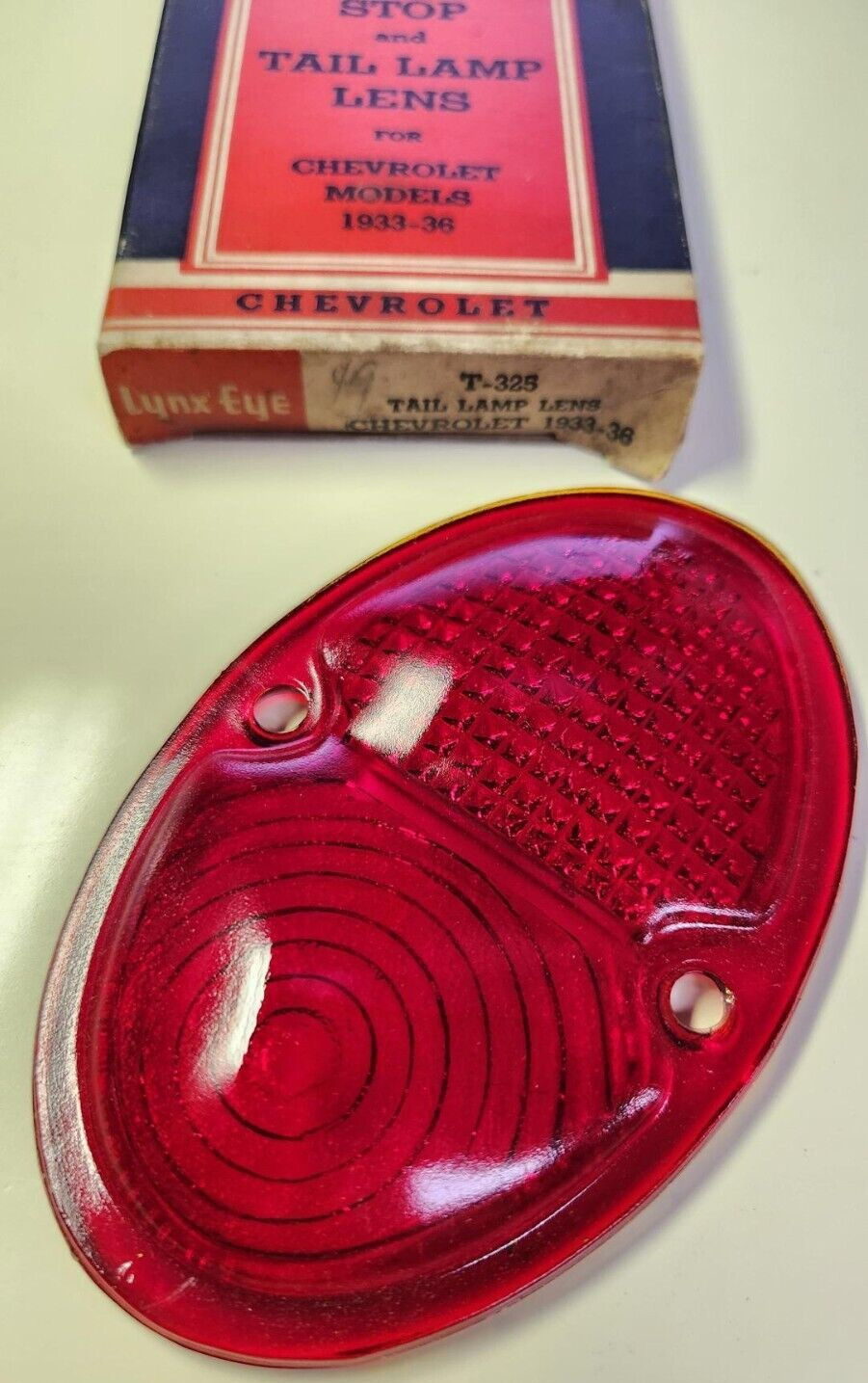 NOS SINGLE (1) 1933-36 Chevrolet Stop & Tail Lamp Light Lens - Lynx Eye T-325