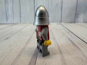 Lego # 10223 ~ Castle Kingdoms Lion Knight Minifigure - cas501