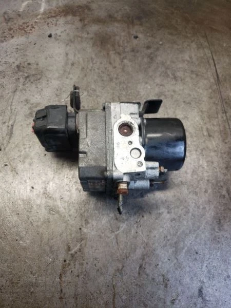 Anti-Lock Brake Part Assembly With Traction Control Fits 00-02 CAVALIER 1134904 Foto 2 de 4