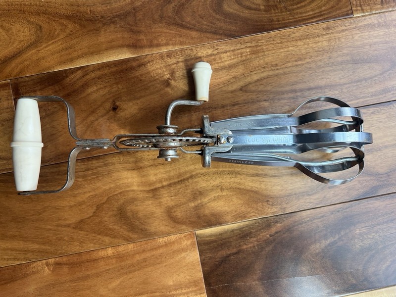 Blue Swirl Stainless Steel Handheld Mixer Patent 1921