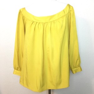 yellow swing top