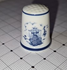 Fingerhut Wassertr&auml;gerin / Royal Mosa / Sammlerst&uuml;ck (9)