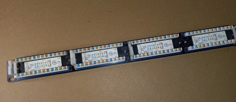 TRENDnet TC-P24C5E Patch Panel 24 Ports *READ DESCRIPTION* - Image 2 of 4