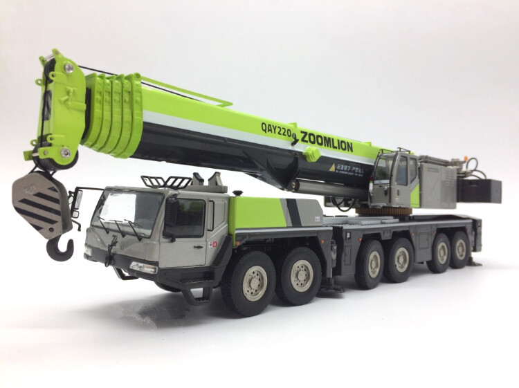 ミニカー 1/50 ZOOMLION QAY220 クレーン ホワイト Amazon.com: for ZOOMLION QAY220T Crane White Plated 1/50