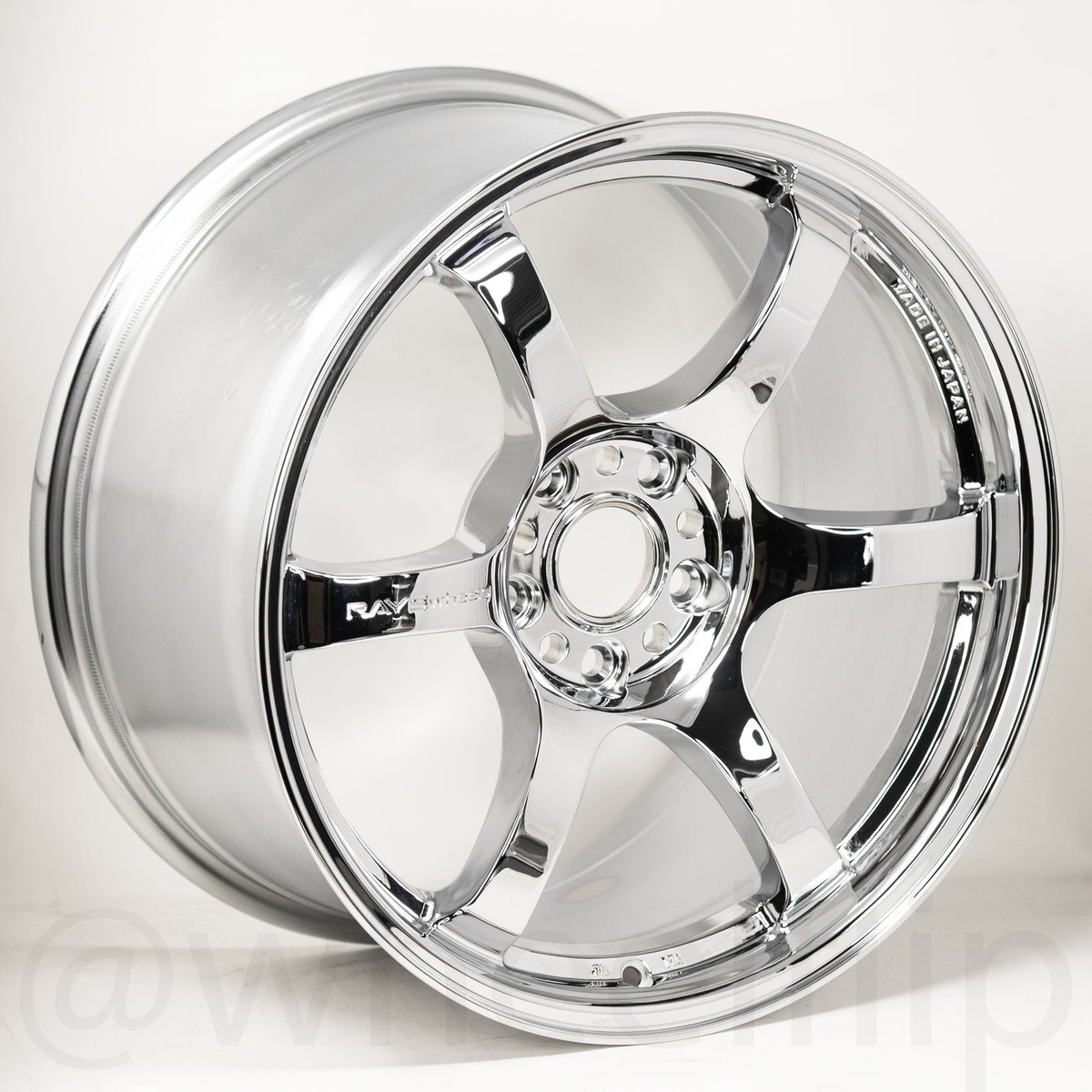 RAYS Gram Lights 57ANA 225/45R18 18X7J+53 MICHELIN X-ICE3+ Evasive
