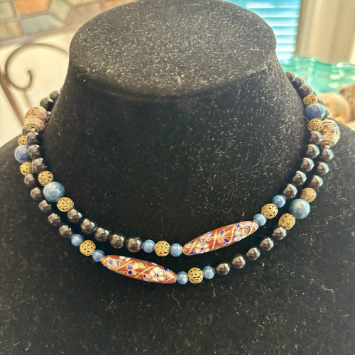 Vintage Beaded Cloisonné Onyx Sodalite Bead Necklace.